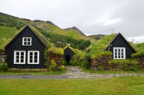 Explore Vacation Houses & Villas